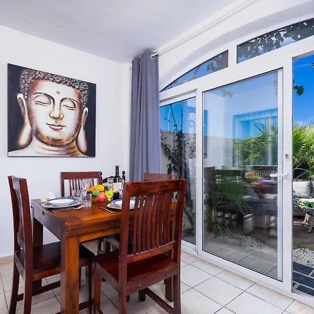 El Boticari By Aguilarent *