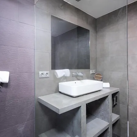 El Boticari By Aguilarent *